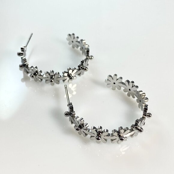 Daisy Chain Flower Stainless Steel Hoop Earrings - Picture 2 of 11
